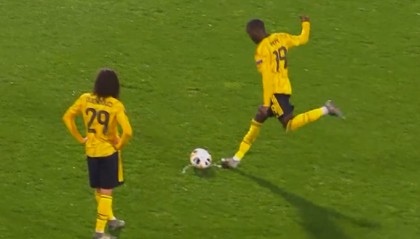  国际米兰憾平弱旅错失登顶  