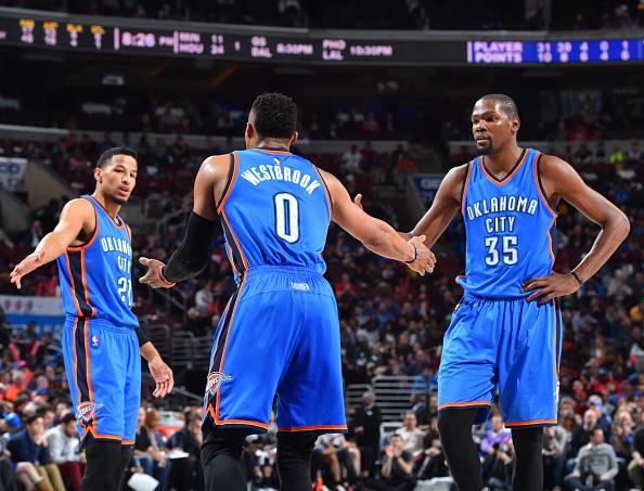  福克斯三双国王轻取雷霆  