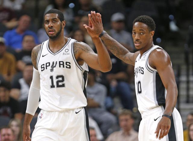  文班亚马新秀赛季双二十，马刺爆冷胜勇士  